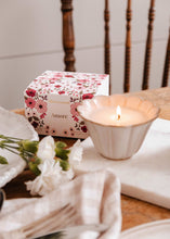 Load image into Gallery viewer, AMORE REUSABLE CANDLE