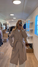 Load image into Gallery viewer, THE VERONA COAT