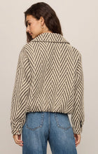 Load image into Gallery viewer, DUNAWAY BUBBLE JACKET