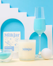 Load image into Gallery viewer, FRESH LAUNDRY SOY CANDLE