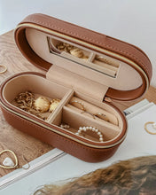 Load image into Gallery viewer, CHARLEE JEWELRY BOX