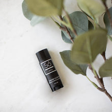 Load image into Gallery viewer, LIPPY: VANILLA MINT (ESSENTIAL OIL)
