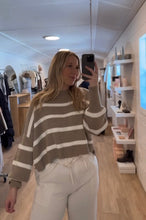 Load image into Gallery viewer, SUMIRE PULLOVER
