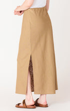 Load image into Gallery viewer, CAMEL LINEN SKIRT
