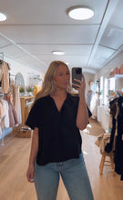Load image into Gallery viewer, SICILY SHORT SLEEVE TOP
