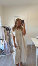 Load image into Gallery viewer, BEATRICE DRESS
