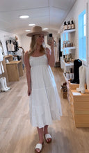 Load image into Gallery viewer, MASIE DRESS
