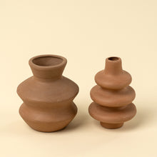 Load image into Gallery viewer, RIPPLE TERRACOTTA BUD VASE
