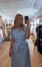 Load image into Gallery viewer, CAPRIS DRESS
