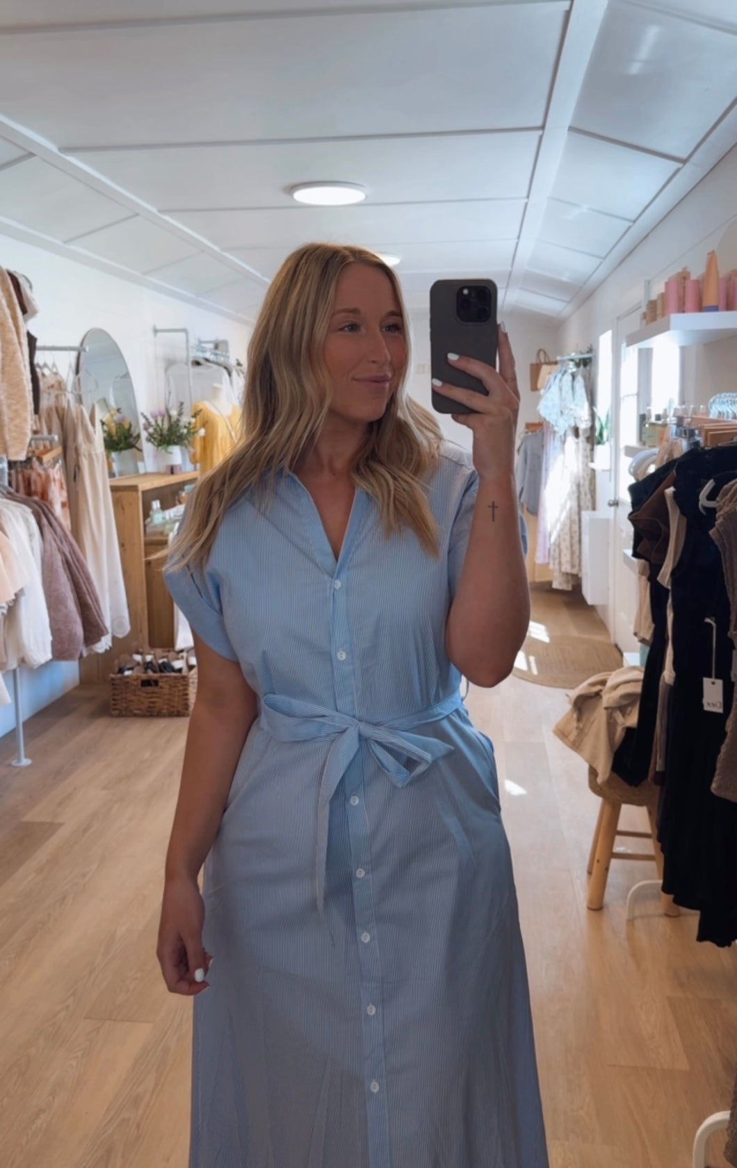 CAPRIS DRESS