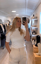 Load image into Gallery viewer, SONDER TEE
