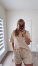 Load image into Gallery viewer, EMMIE FLOW SHORT CREME
