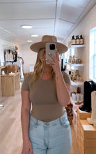 Load image into Gallery viewer, ROXI CRECKNECK TSHIRT - NOMAD
