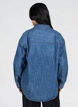 Load image into Gallery viewer, PARTON OVERSIZED DENIM SHIRT
