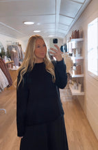 Load image into Gallery viewer, KARRIS KNIT
