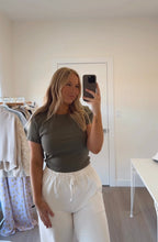 Load image into Gallery viewer, CECIE TEE
