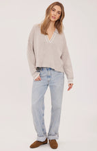 Load image into Gallery viewer, TRISTAN SWEATER
