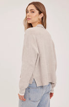 Load image into Gallery viewer, TRISTAN SWEATER
