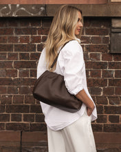 Load image into Gallery viewer, NAOMI SHOULDER BAG
