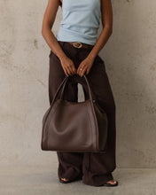 Load image into Gallery viewer, SUTTON SHOULDER BAG
