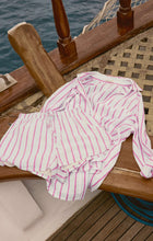 Load image into Gallery viewer, THE PERFECT LINEN STRIPED SHORT

