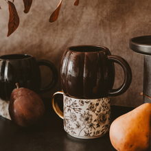 Load image into Gallery viewer, BROWN PUMPKIN COFFEE MUG
