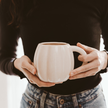Load image into Gallery viewer, CREAM PUMPKIN COFFEE MUG
