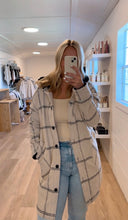 Load image into Gallery viewer, ABBY HOODED COAT
