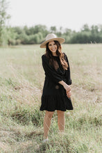 Load image into Gallery viewer, THE DIPPIN&#39; DAISY DRESS
